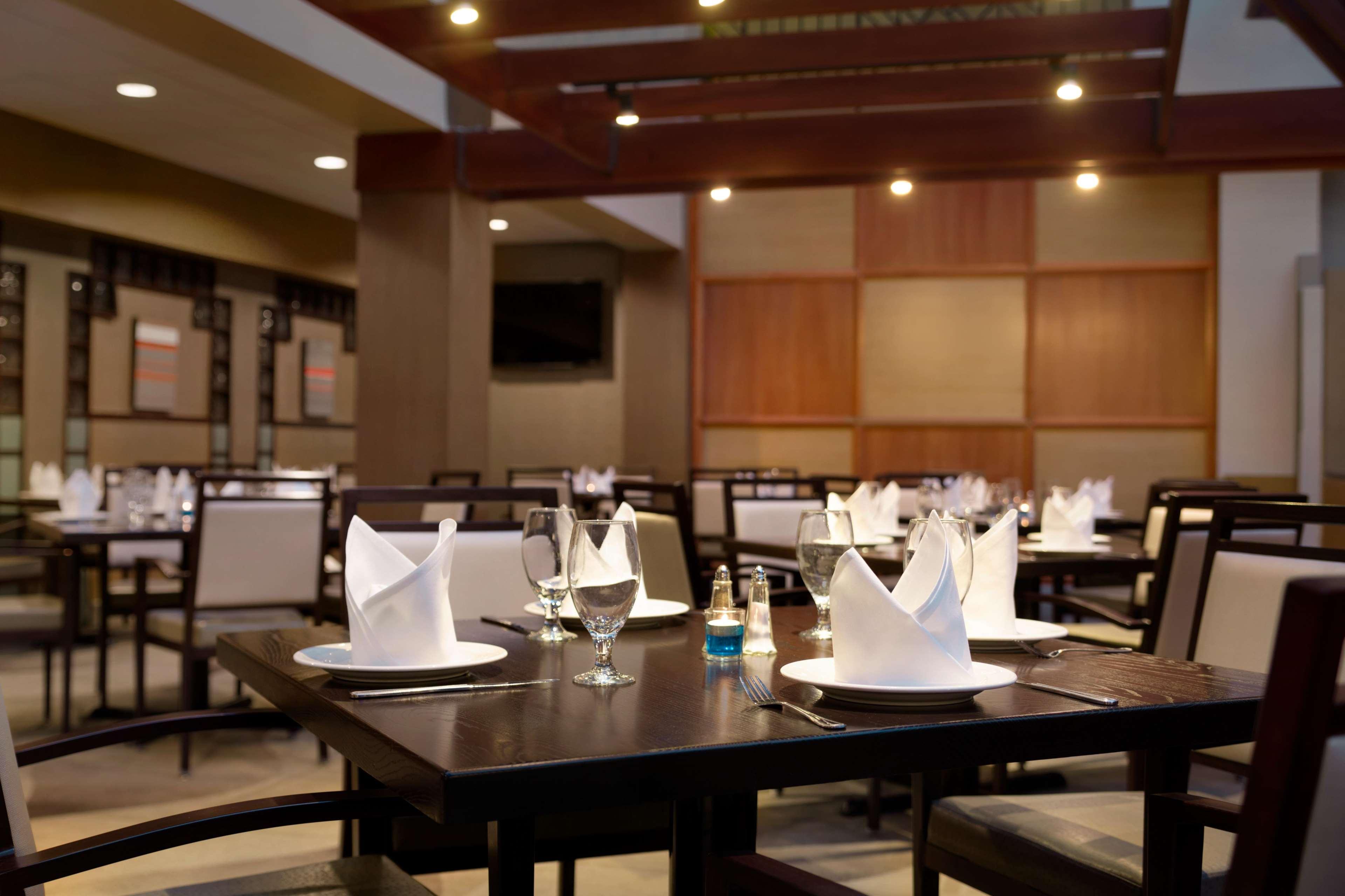 Embassy Suites By Hilton Piscataway Somerset Bagian luar foto