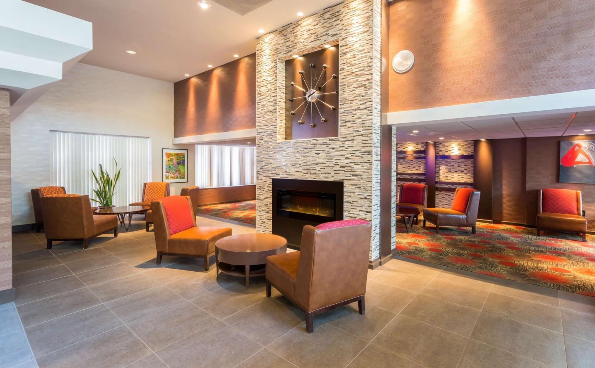 Embassy Suites By Hilton Piscataway Somerset Bagian luar foto